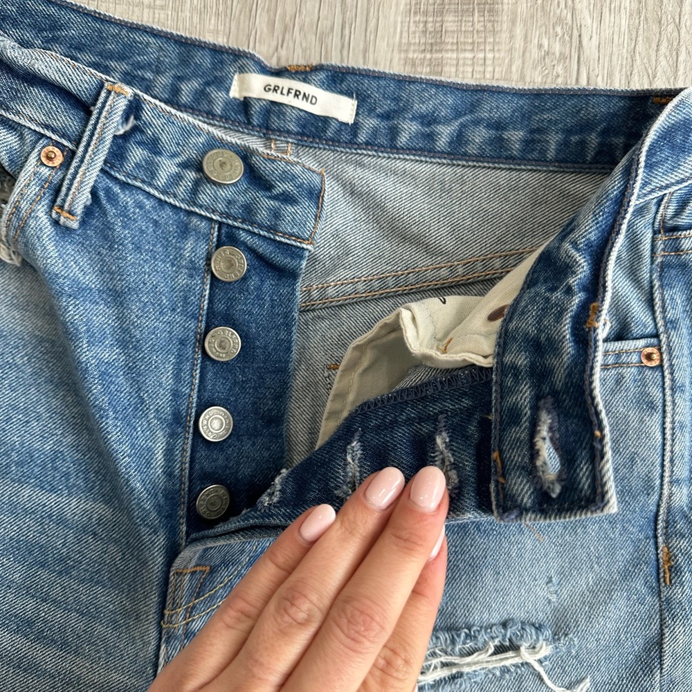 NWOT GRLFRND Karolina Ripped High Rise Straight Jeans in Ringo - Picture 5 of 10